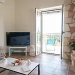 Stone Eriphyle ,private With Sunset View!! 빌라 피스카던