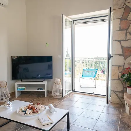 Stone Eriphyle ,private With Sunset View!! Вилла Фискардон